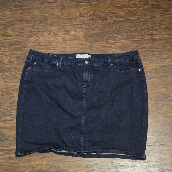 Torrid Denim Skirt - Picture 1 of 2